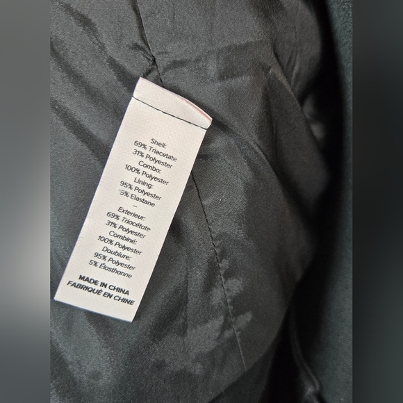 Cinq à Sept Randi Sequin Trim Jacket Black Cropped Blazer Women’s Size 10 - Picture 12 of 12